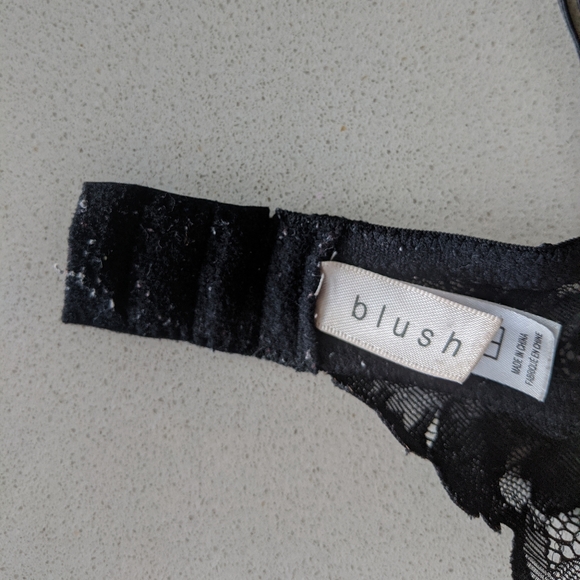 💐Blush lace black bralette - Picture 7 of 7